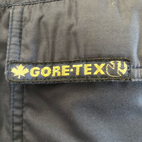 Vintage Blue Goretex Jacket - Picture 4 of 5